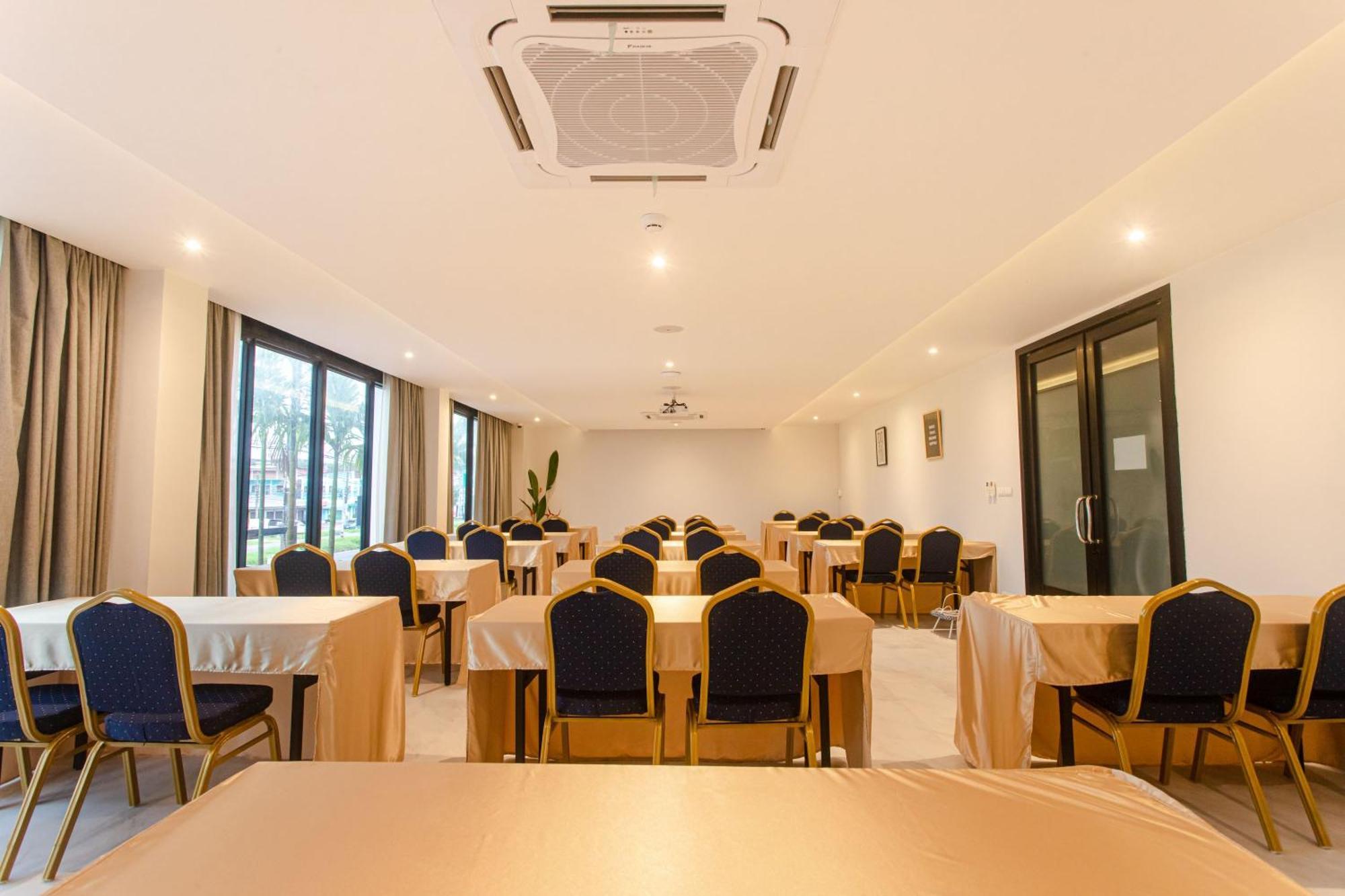 Tour De Phuket Hotel - Sha Plus Таланг Екстер'єр фото